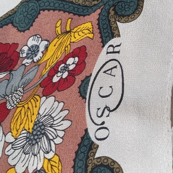 SOLDVintage Oscar de la Renta Silk scarf - Picture 5 of 7